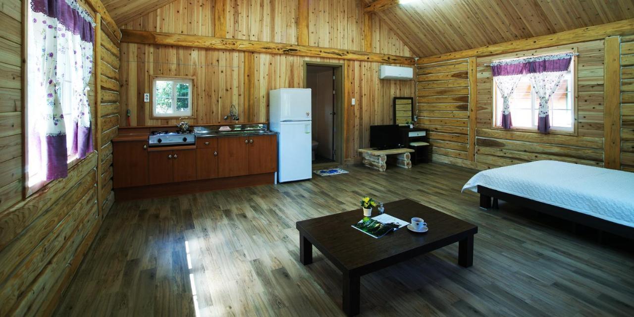 Jeju Joa Log Pension Seogwipo Exterior foto